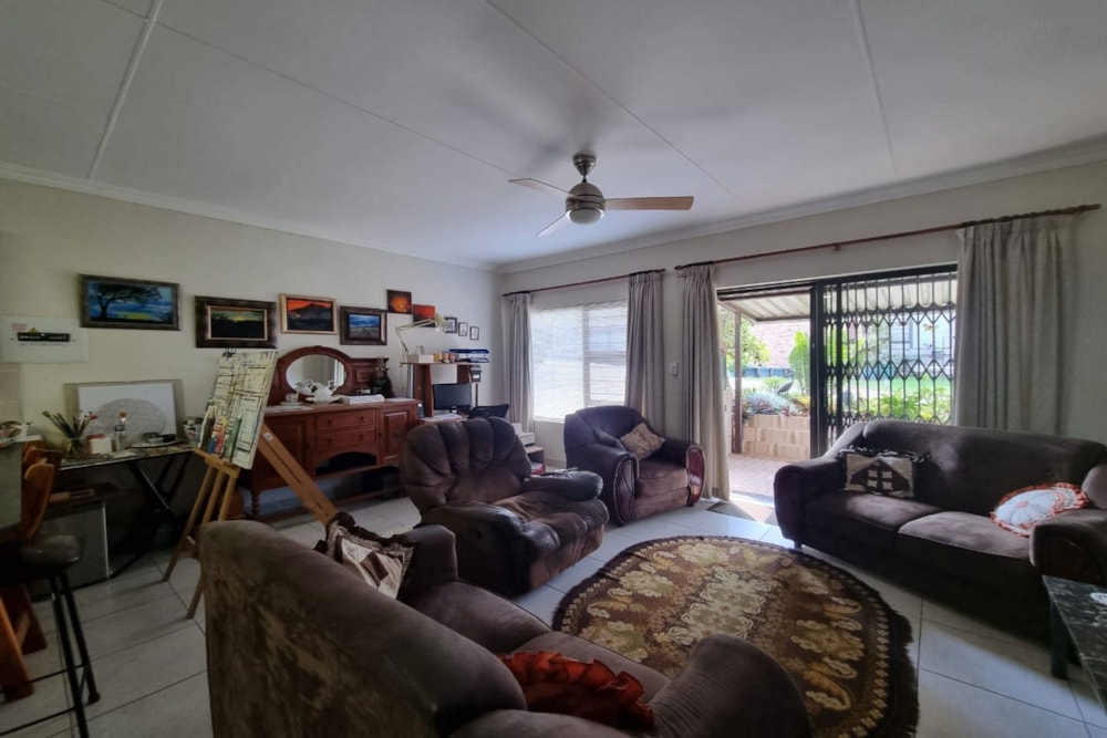 Retirement home for sale in White River - 1WR1714545