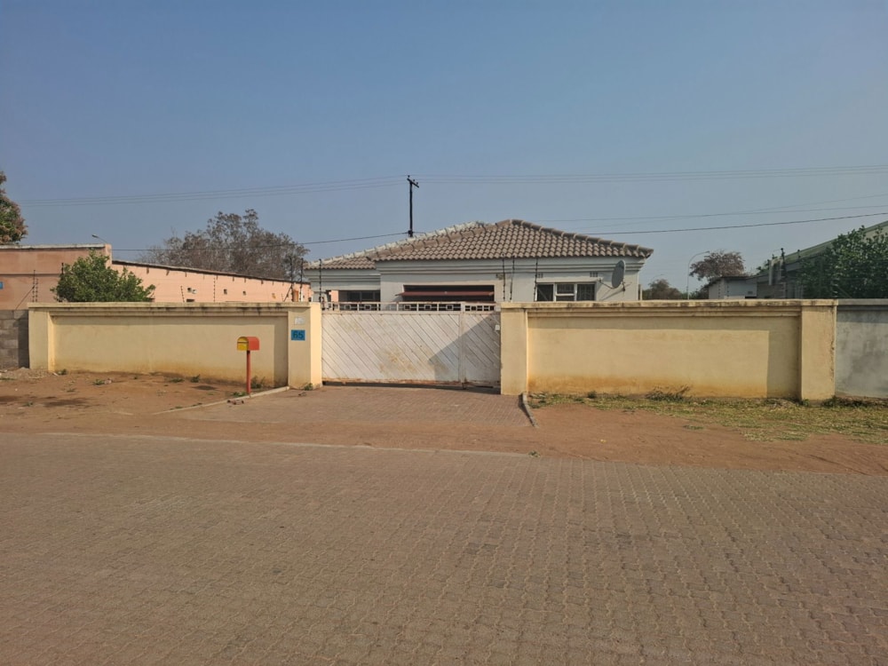 House for sale in Block 8, Botswana - 3BO1714609