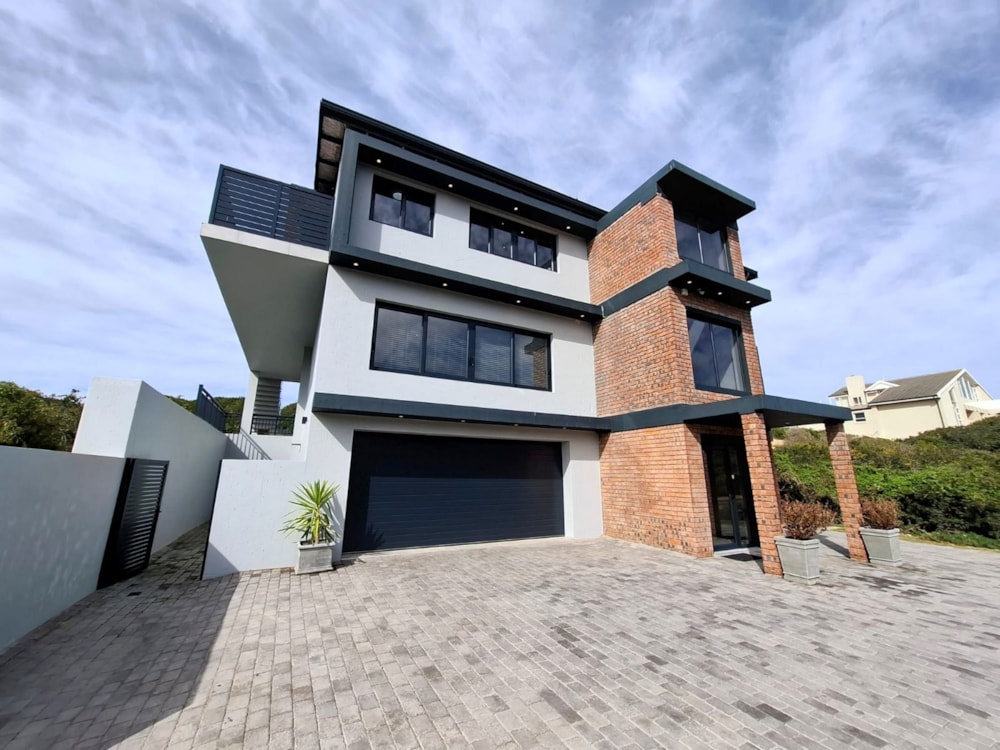 Multi-storey house to rent in Dana Bay - 1MB1714651