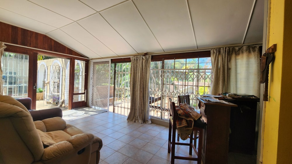 House for sale in Umtentweni - 1PSH1715642