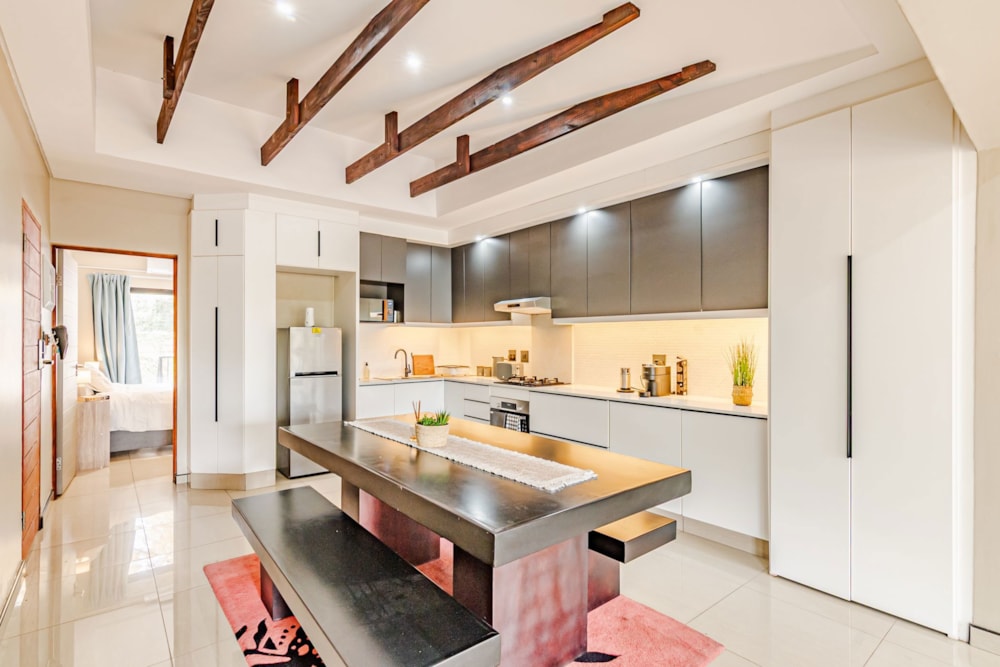 Townhouse for sale in Waterkloof Glen - PT1716017 Townhouse for sale in Waterkloof Glen - PT1716017