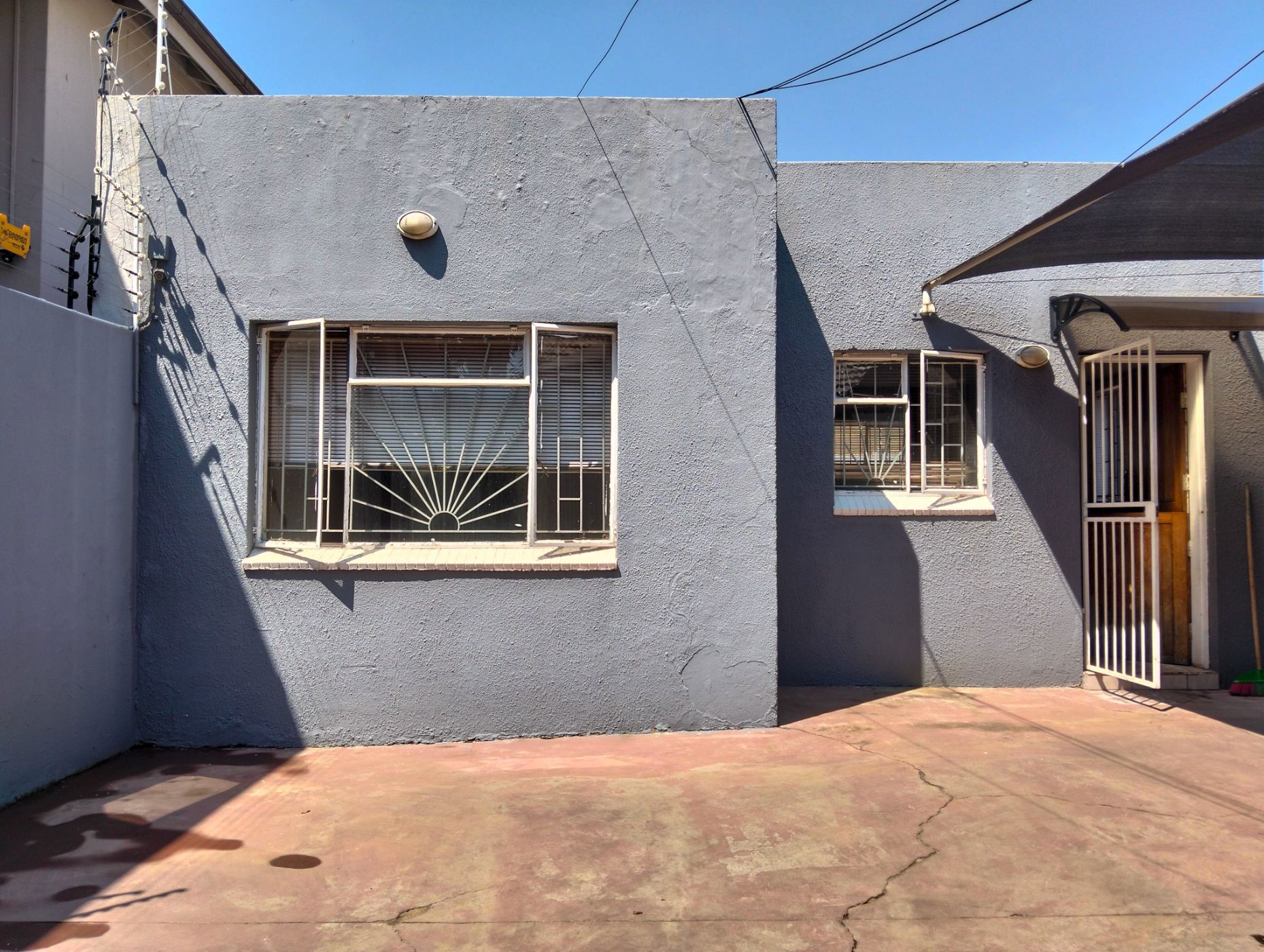 House to rent in Robertsham - 1GV1714711