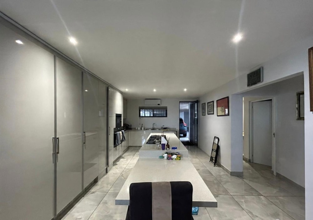 Apartment for sale in Morningside, Durban - 1DA1714806 Apartment for sale in Morningside, Durban - 1DA1714806