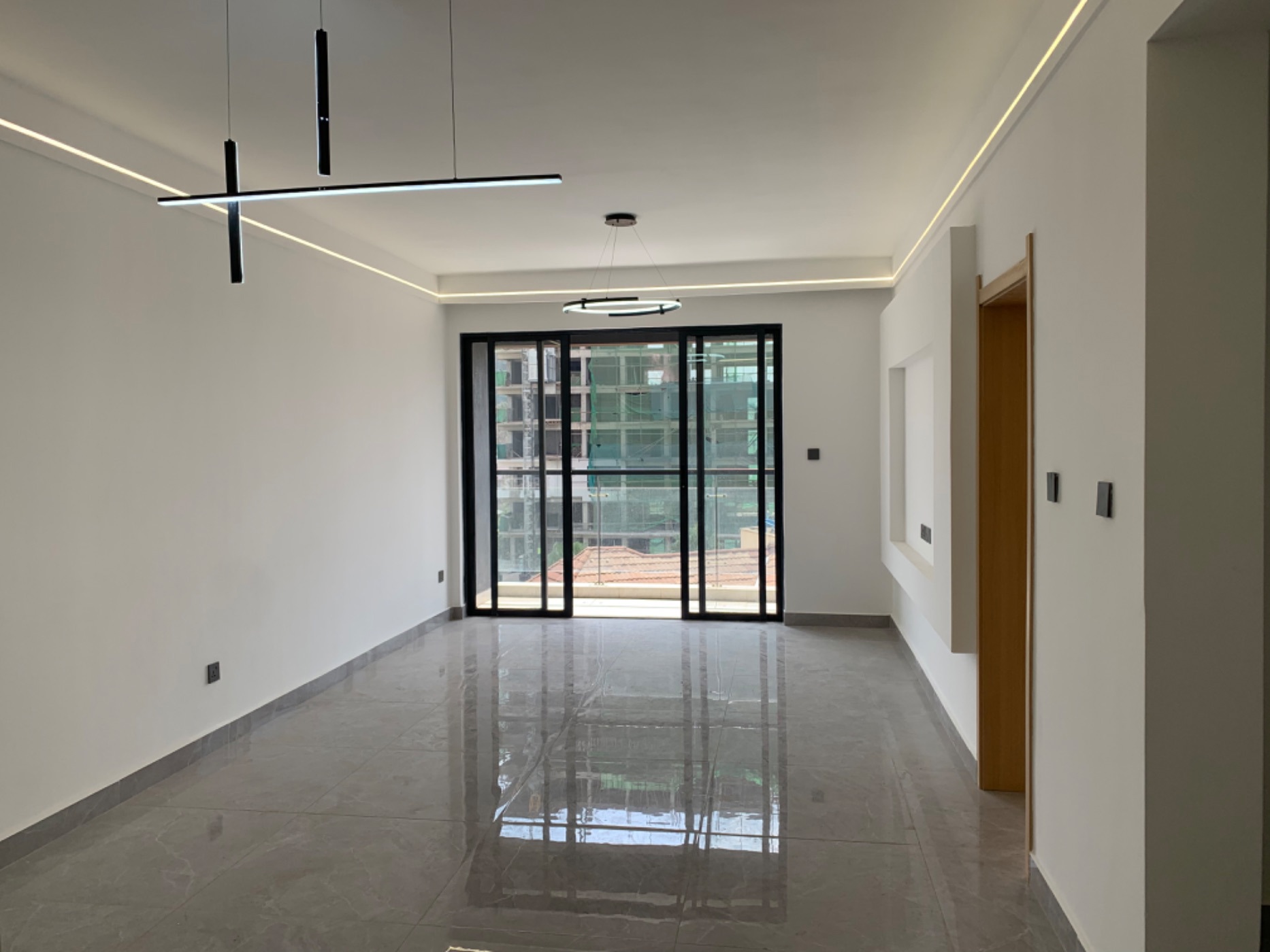 Apartment to rent in Kilimani, Kenya - 3KE1714949