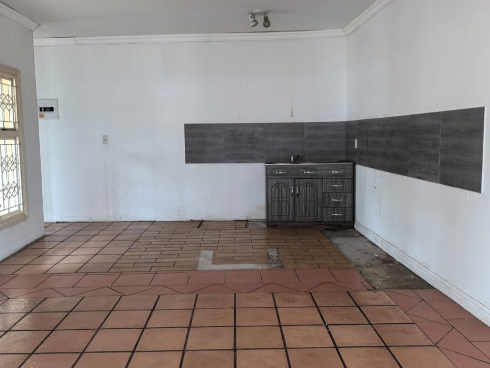 Apartment for sale in Bellair, KwaZulu-Natal - 1DA1714887 Apartment for sale in Bellair, KwaZulu-Natal - 1DA1714887