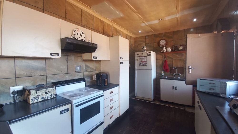 House for sale in Paul Krugersoord - 1SP1715554