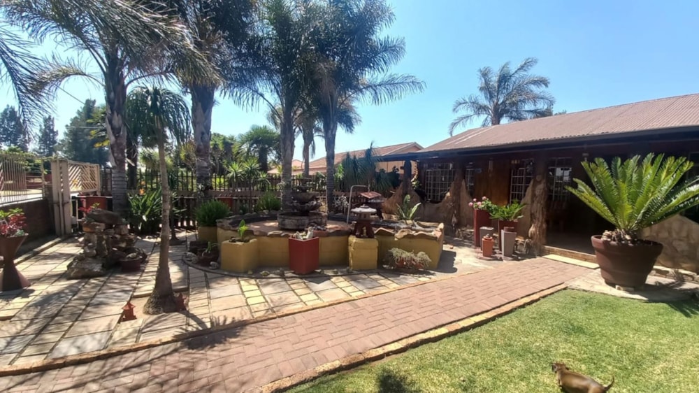 House for sale in Paul Krugersoord - 1SP1715554