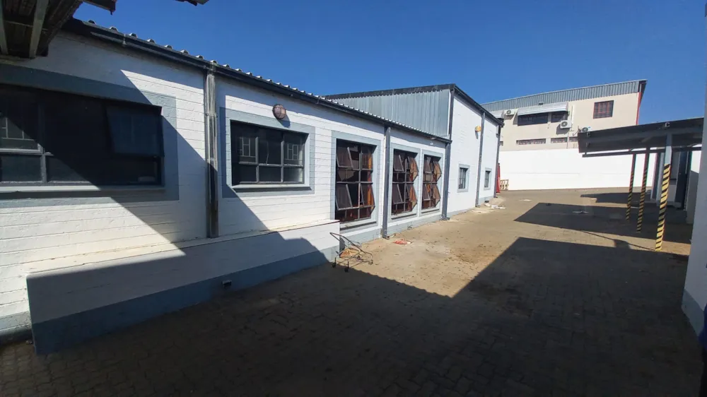 Commercial industrial property for sale in Lafrenz, Namibia - 3NM1714962 Commercial industrial property for sale in Lafrenz, Namibia - 3NM1714962