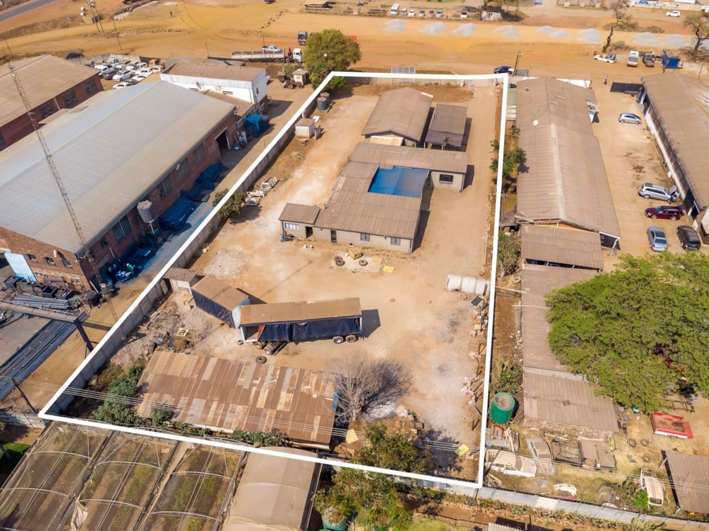 Commercial industrial property for sale in Bluffhill, Zimbabwe - 3ZB1715021 Commercial industrial property for sale in Bluffhill, Zimbabwe - 3ZB1715021