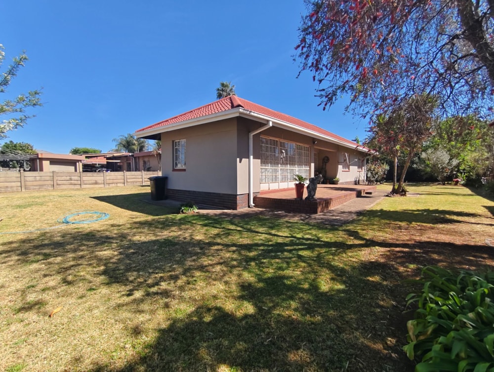 House for sale in Vanderbijlpark SE 2 - 1VT1715027 House for sale in Vanderbijlpark SE 2 - 1VT1715027