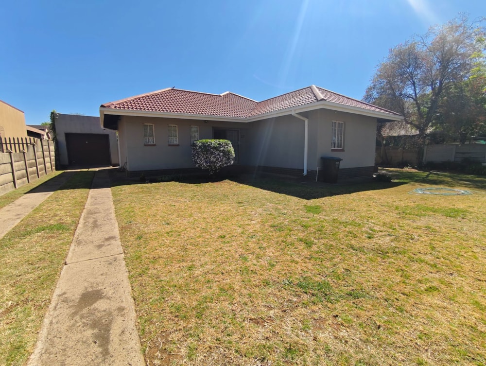 House for sale in Vanderbijlpark SE 2 - 1VT1715027 House for sale in Vanderbijlpark SE 2 - 1VT1715027