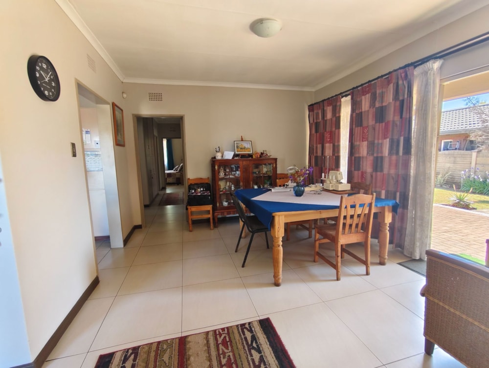 House for sale in Vanderbijlpark SE 2 - 1VT1715027 House for sale in Vanderbijlpark SE 2 - 1VT1715027