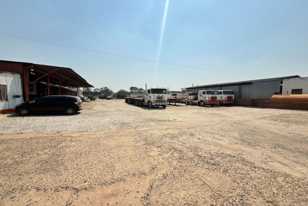 Commercial industrial property for sale in Bulawayo, Zimbabwe - 3ZB1715036 Commercial industrial property for sale in Bulawayo, Zimbabwe - 3ZB1715036