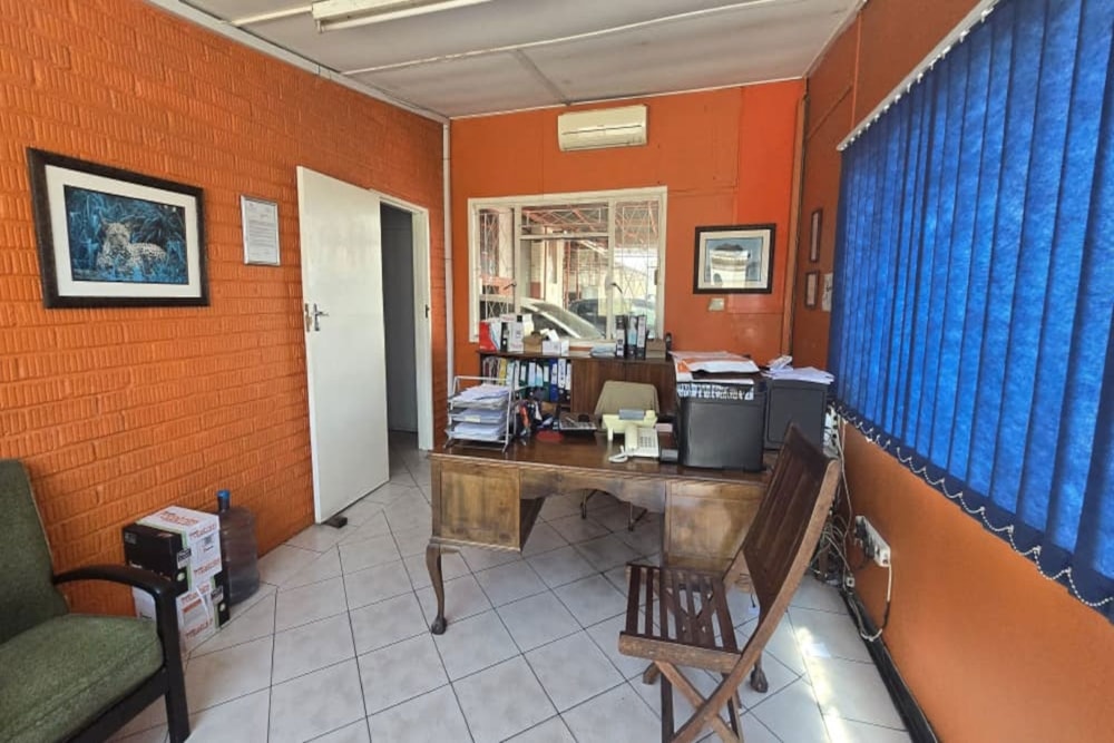 Commercial industrial property for sale in Bulawayo, Zimbabwe - 3ZB1715036 Commercial industrial property for sale in Bulawayo, Zimbabwe - 3ZB1715036