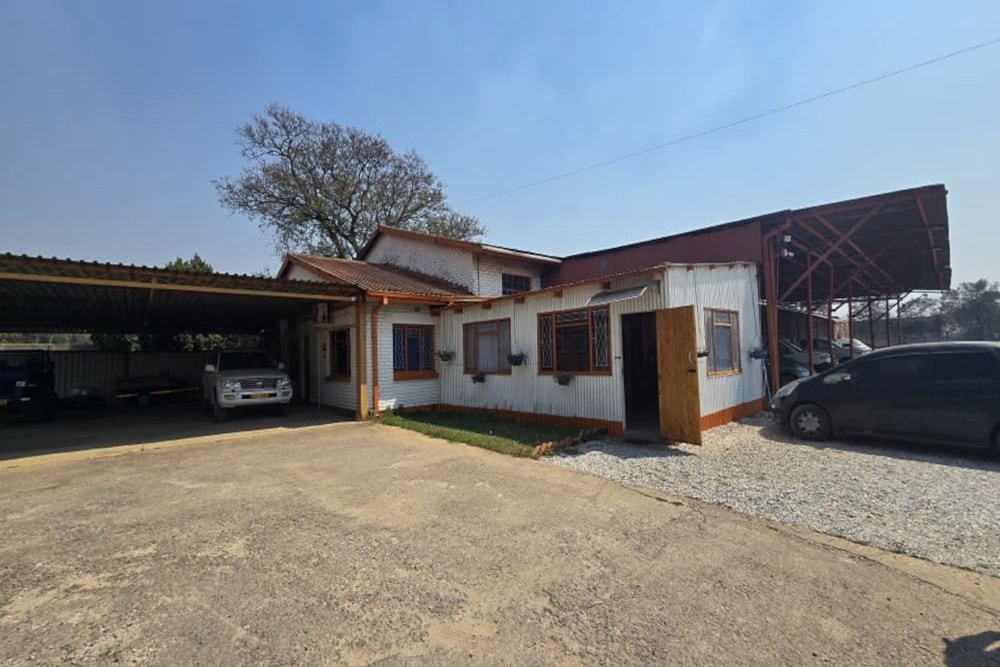 Commercial industrial property for sale in Bulawayo, Zimbabwe - 3ZB1715036 Commercial industrial property for sale in Bulawayo, Zimbabwe - 3ZB1715036