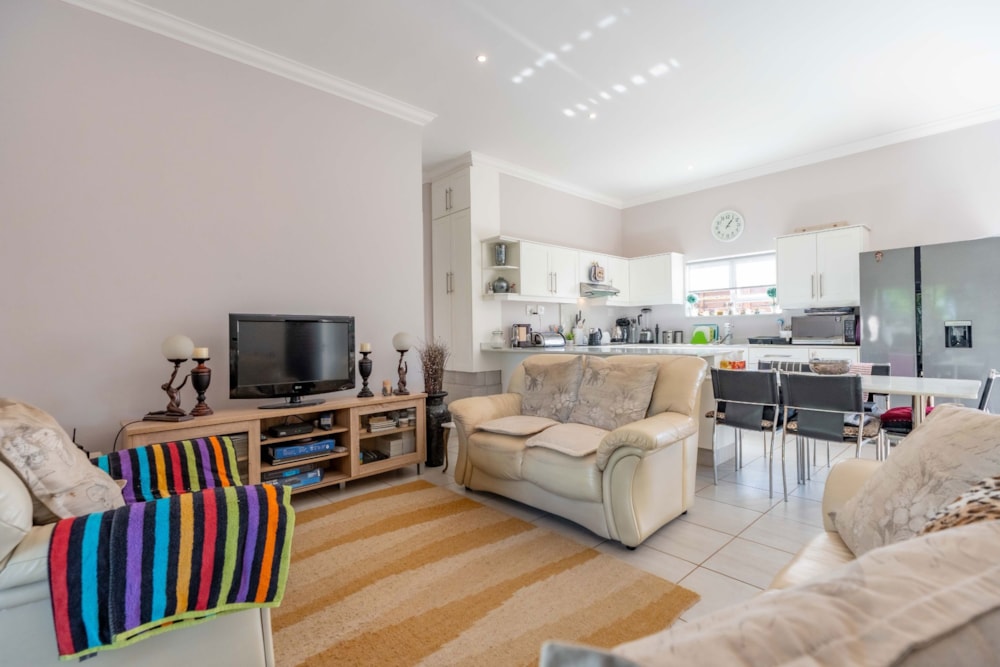 Townhouse for sale in Waterfall, Upper Highway - 1KF1715294