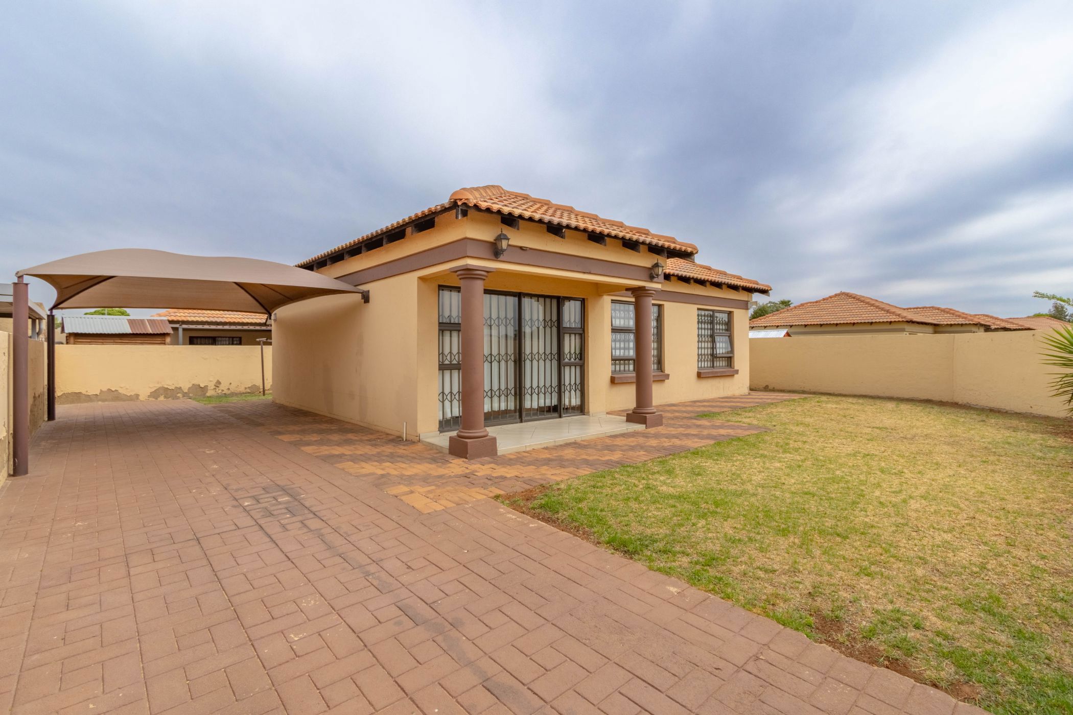 House for sale in Dawn Park - BOK1715124