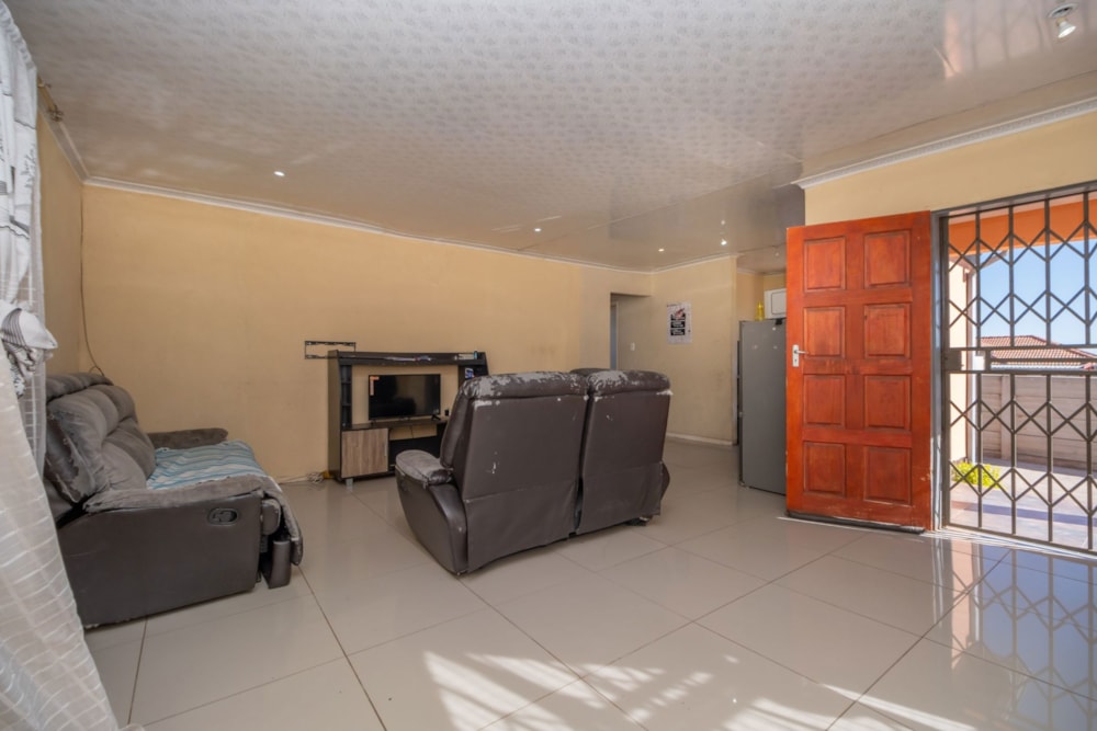 House for sale in Witpoortjie - RAN1715297 House for sale in Witpoortjie - RAN1715297