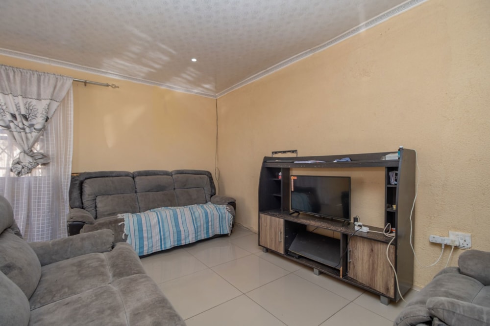 House for sale in Witpoortjie - RAN1715297 House for sale in Witpoortjie - RAN1715297