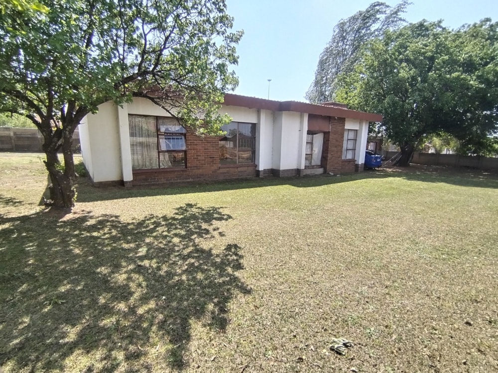 House for sale in Ncandu Park - 1NW1716011 House for sale in Ncandu Park - 1NW1716011