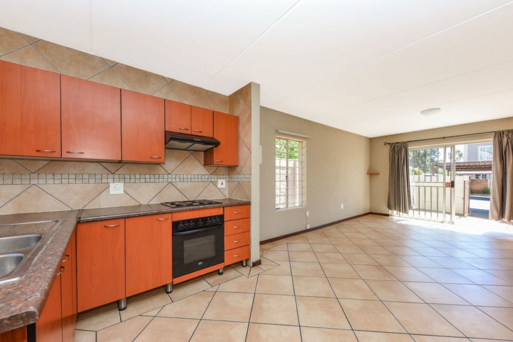 Townhouse for sale in North Riding - FW1715154 Townhouse for sale in North Riding - FW1715154