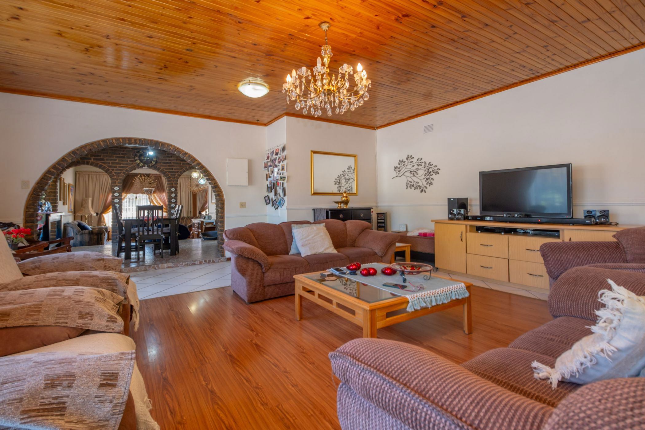 House for sale in Helikon Park - 1KR1715164