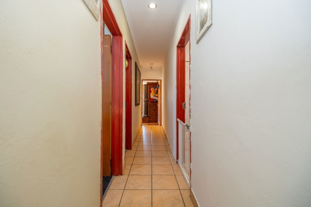 House for sale in Eike Park - 1KR1715170