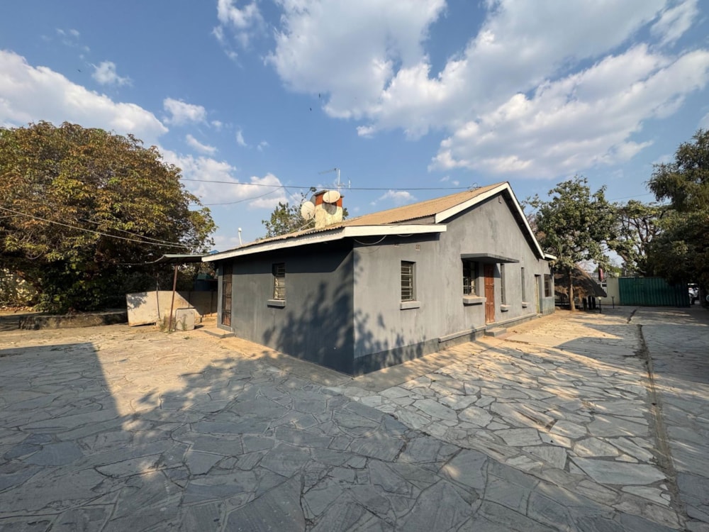 Commercial office to rent in Lusaka, Zambia - 3ZA1715760