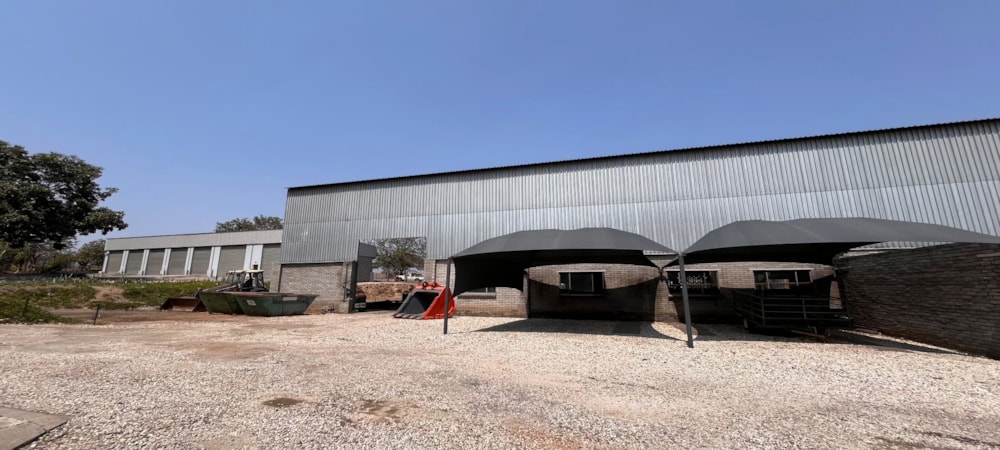 Commercial industrial property for sale in Phalaborwa - 1PW1715224 Commercial industrial property for sale in Phalaborwa - 1PW1715224