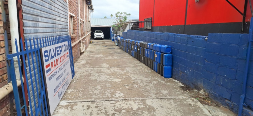 Commercial business for sale in Oudtshoorn Central - 1OU1715312 Commercial business for sale in Oudtshoorn Central - 1OU1715312