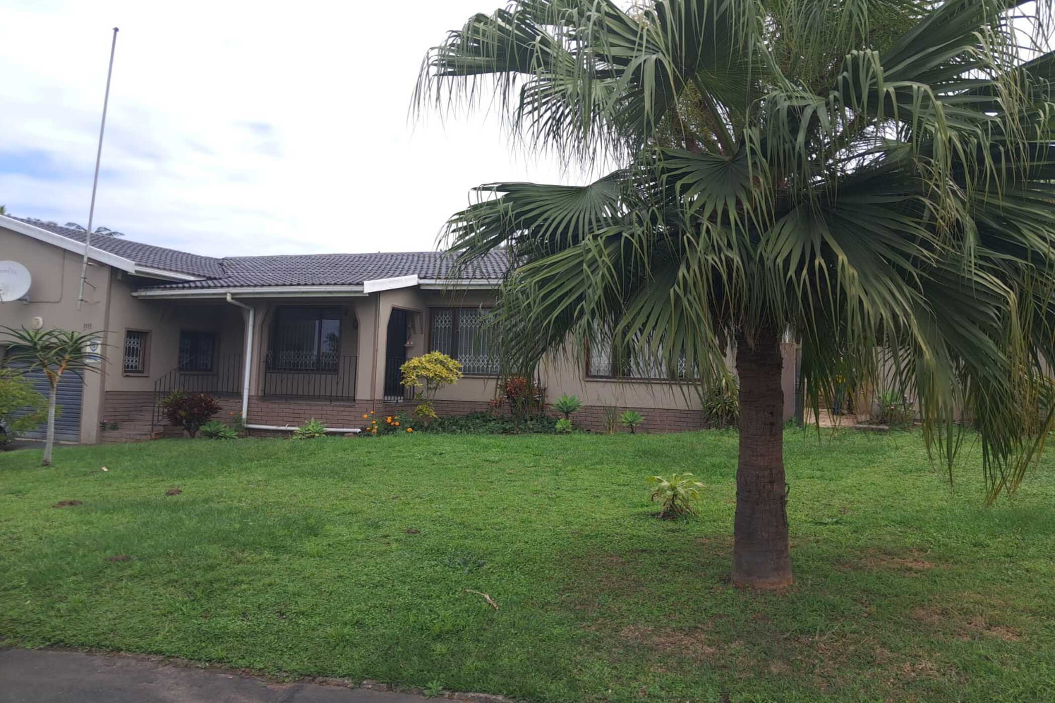 Townhouse for sale in Malvern, Queensburgh - 1WB1715646