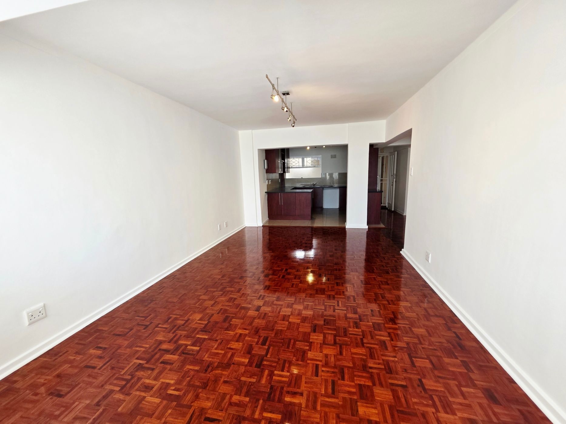 Apartment to rent in Sea Point - ASL1715398