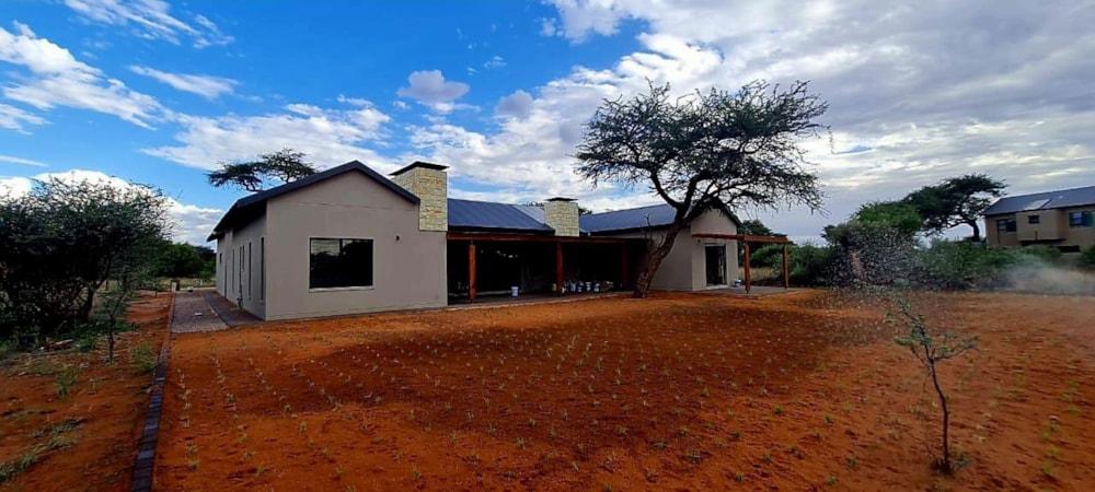 Golf estate house for sale in Kathu - 1RN1716077 Golf estate house for sale in Kathu - 1RN1716077