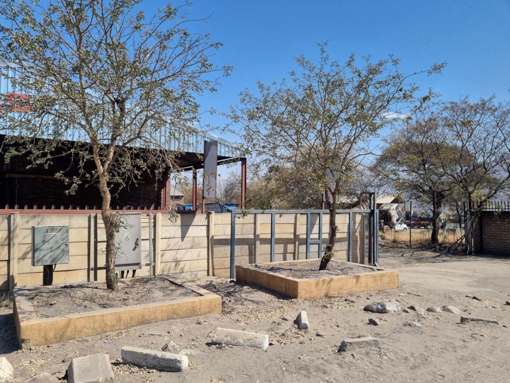 Commercial industrial property for sale in Steelpoort - 1LY1715500 Commercial industrial property for sale in Steelpoort - 1LY1715500