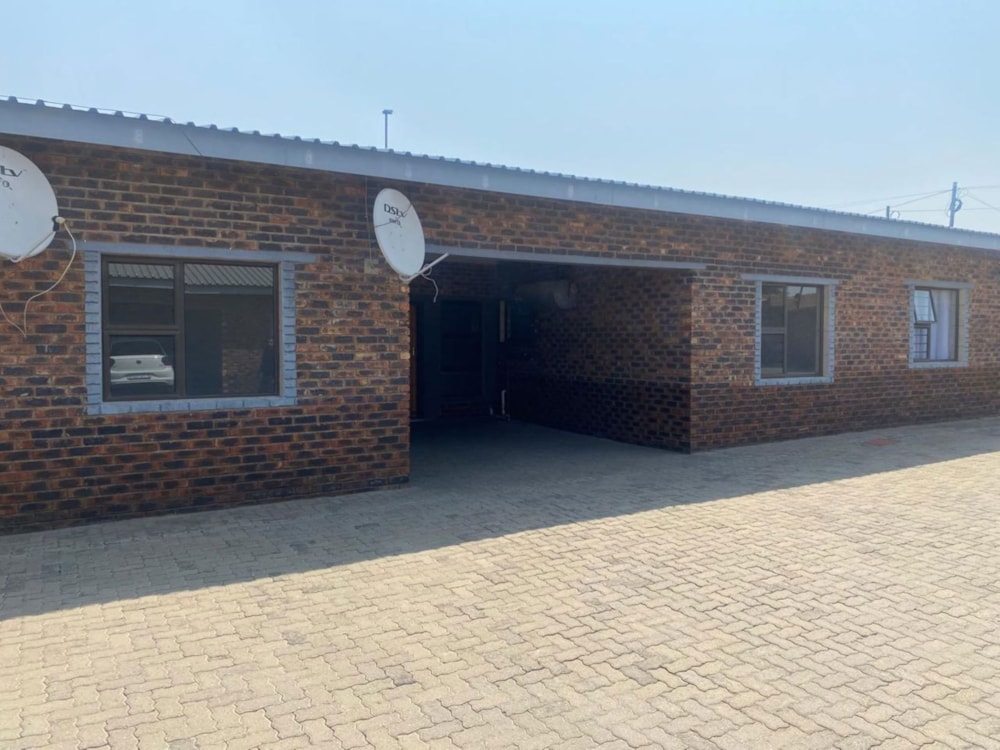 Apartment to rent in Vryburg - 1RN1715502