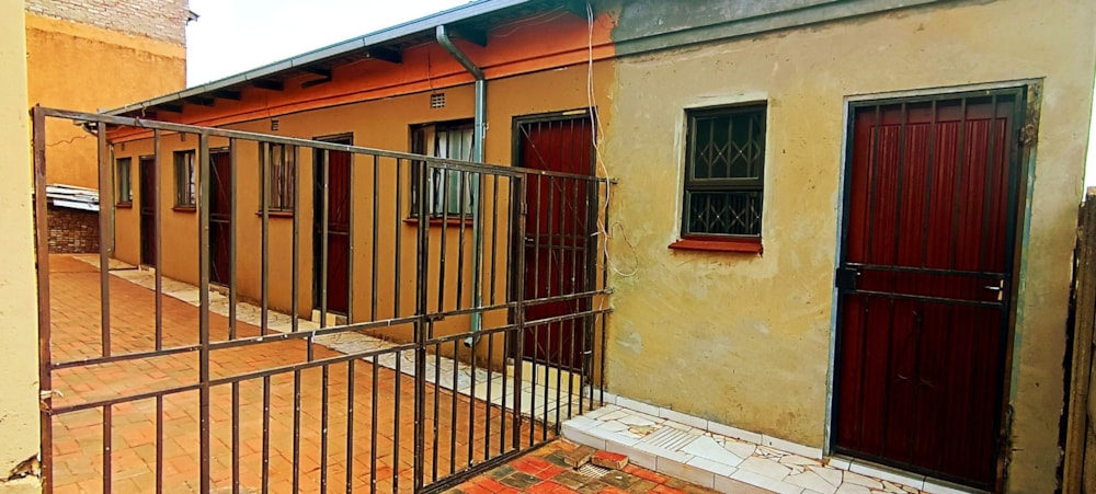 House for sale in Vosloorus - BOK1715782 House for sale in Vosloorus - BOK1715782