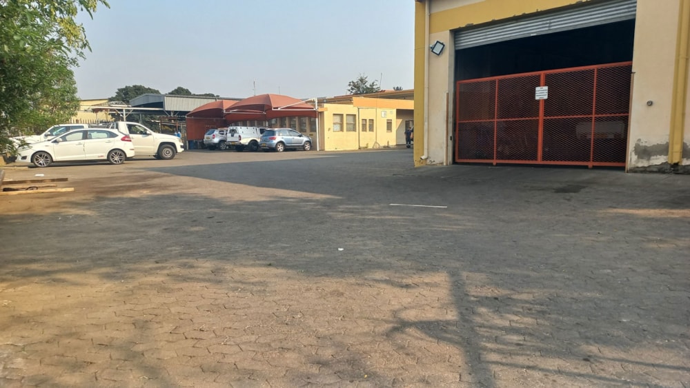 Commercial industrial property for sale in Northern Industrial Area, Namibia - 3NM1715557