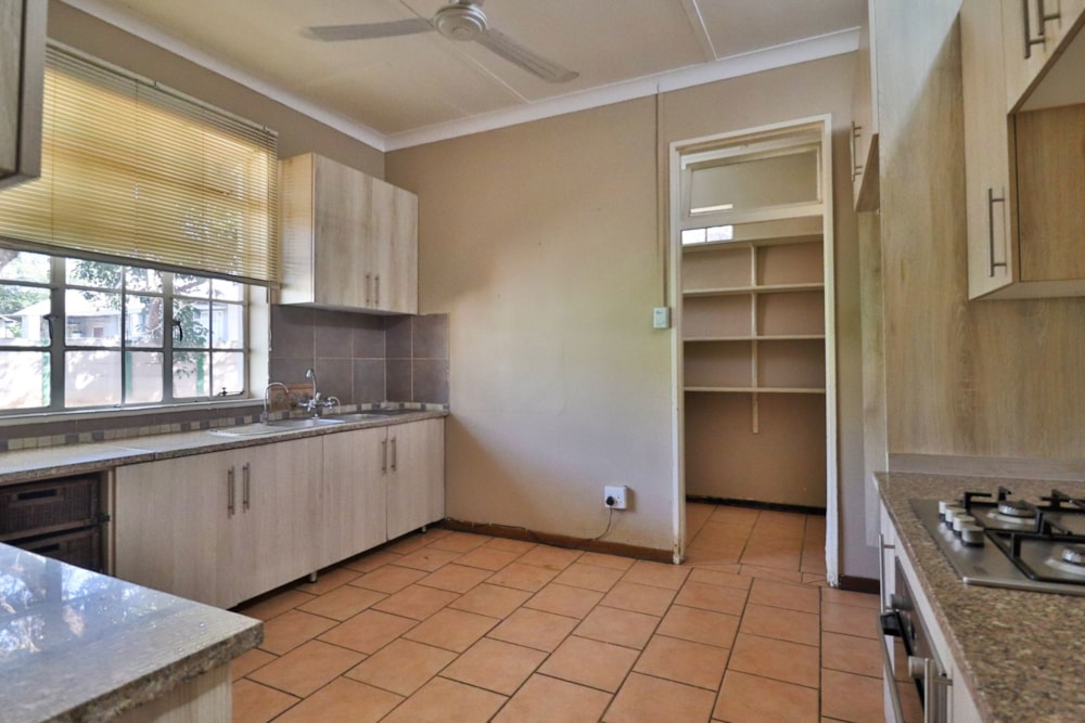 House for sale in Komatipoort - 1NK1715802 House for sale in Komatipoort - 1NK1715802