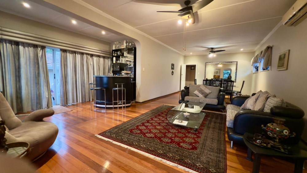 House for sale in Essenwood - 1DA1715627 House for sale in Essenwood - 1DA1715627