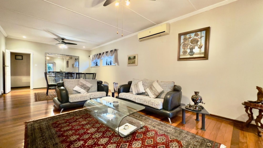 House for sale in Essenwood - 1DA1715627 House for sale in Essenwood - 1DA1715627