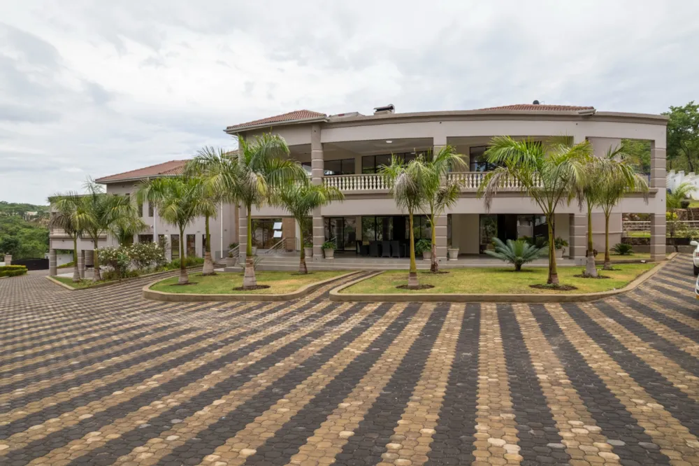 House for sale in Helensvale, Zimbabwe - 3ZB1715643 House for sale in Helensvale, Zimbabwe - 3ZB1715643