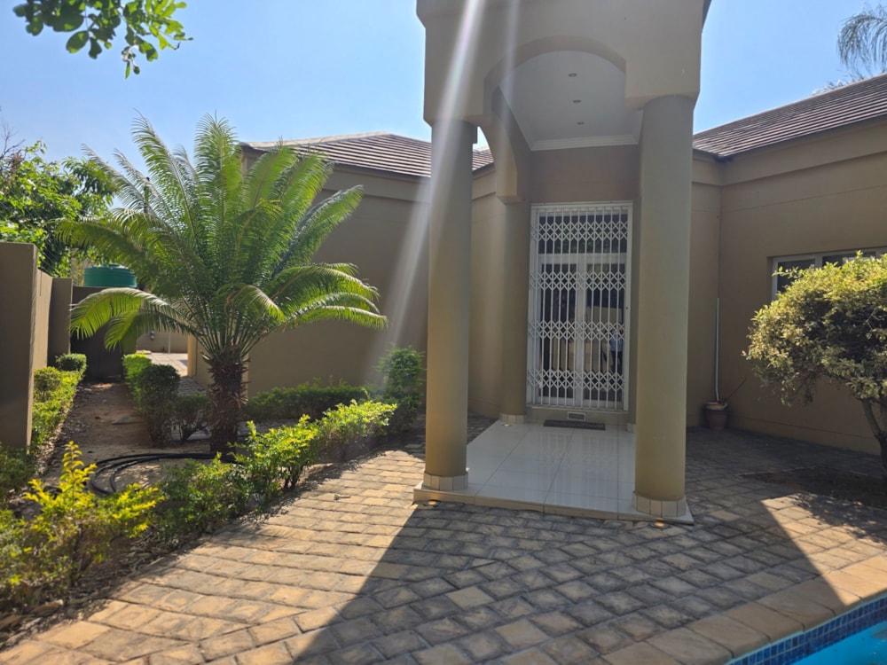 House let in Phakalane, Botswana - 3BO1715846 House let in Phakalane, Botswana - 3BO1715846