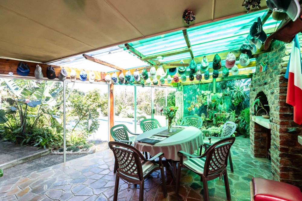 House for sale in Beacon Bay - 1EZ1716553