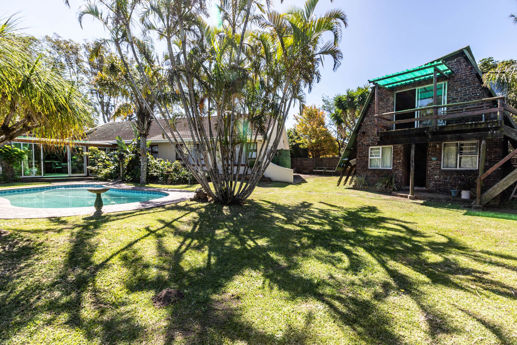 House for sale in Beacon Bay - 1EZ1716553