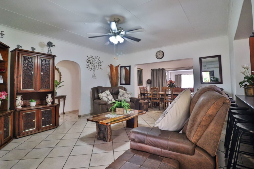 House for sale in Komatipoort - 1NK1715838 House for sale in Komatipoort - 1NK1715838