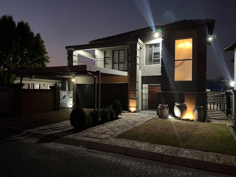 Double-storey house for sale in  Vanderbijlpark SW 5 - 1VT1715921