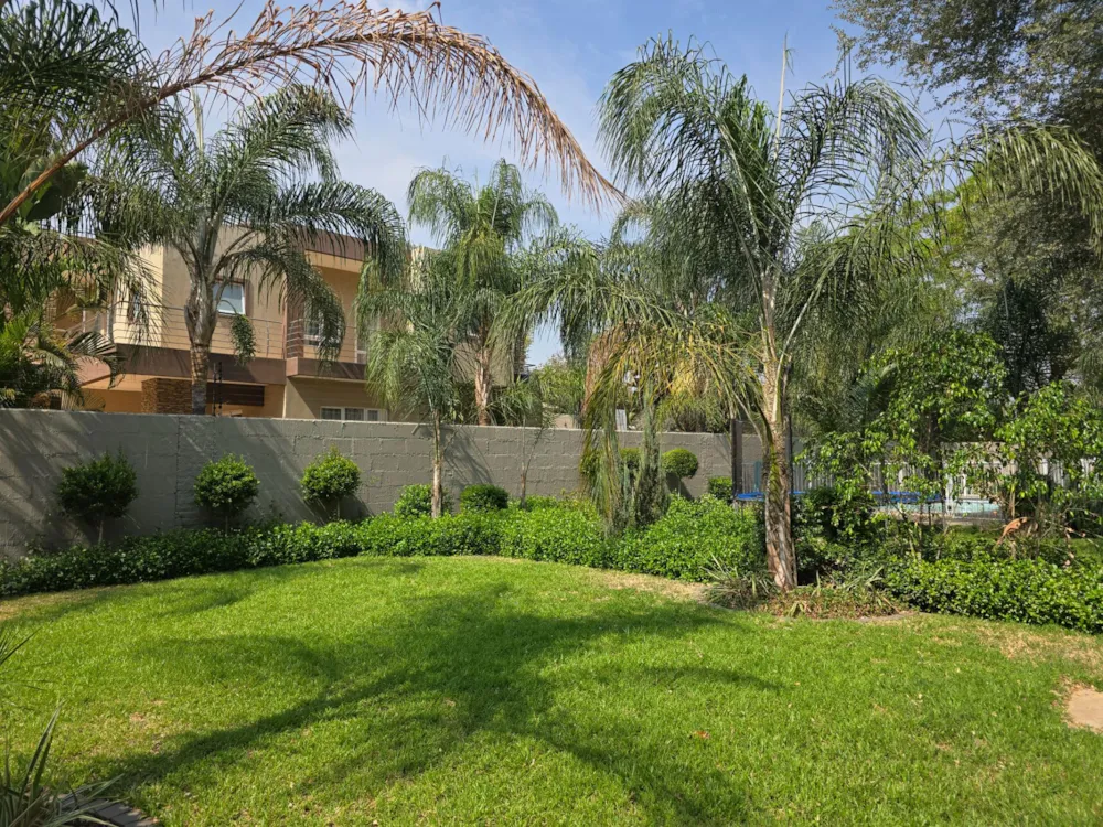 Townhouse let in Extension 11, Botswana - 3BO1715884