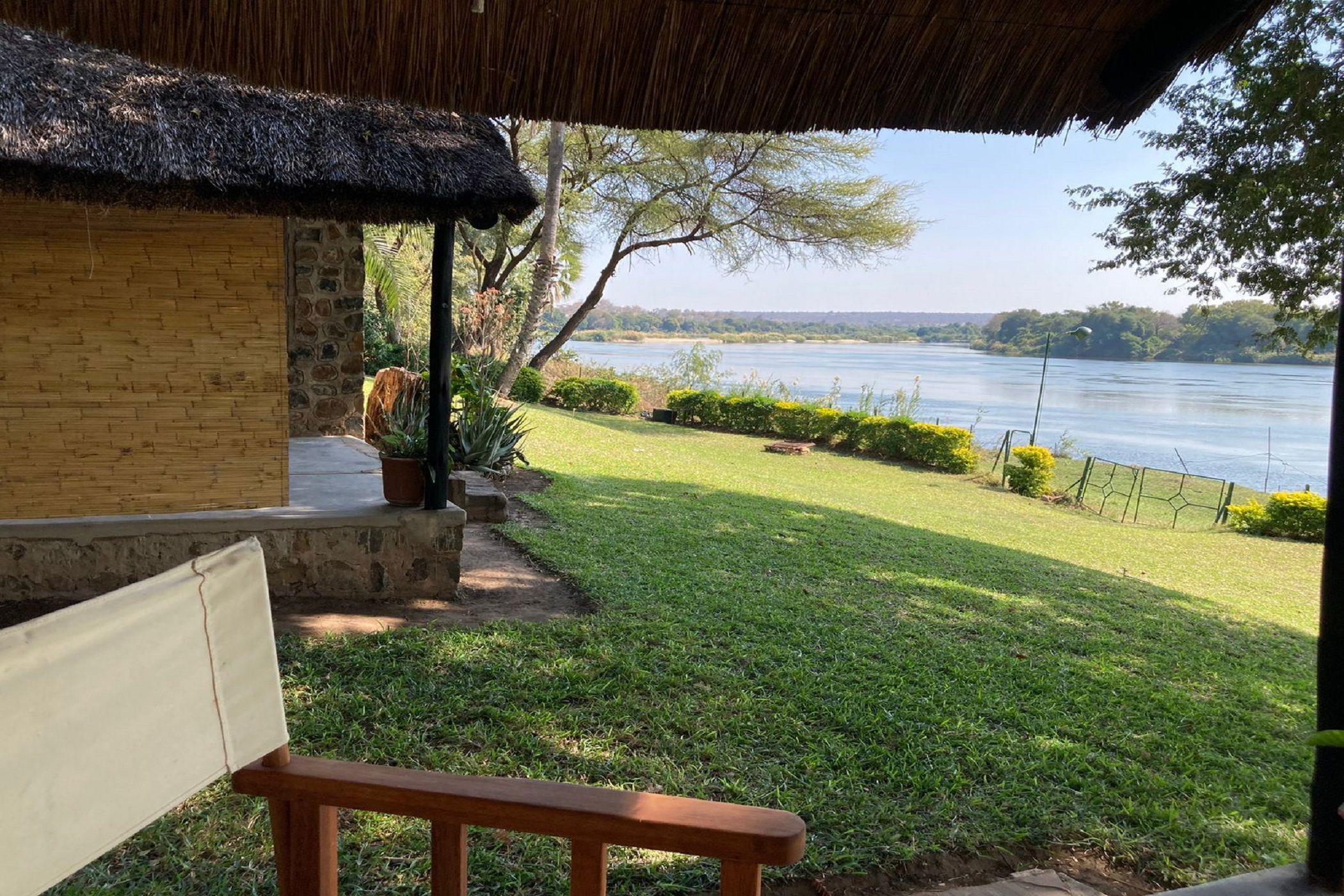Country resort for sale in Deka, Zimbabwe - 3ZB1715897