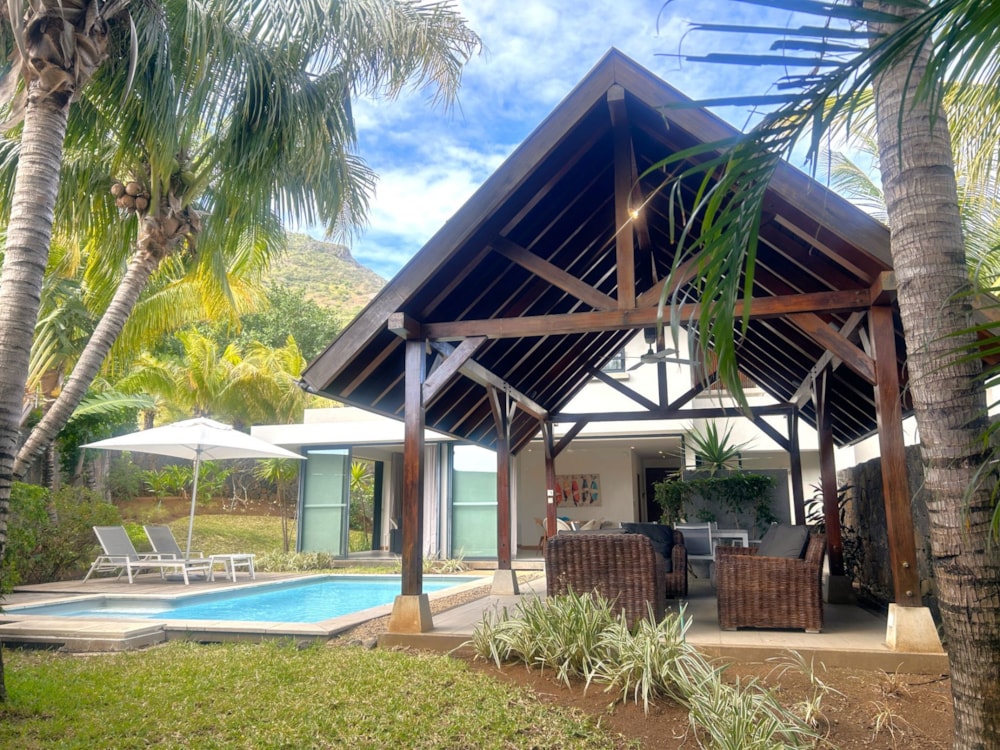Double-storey house for sale in Tamarin, Mauritius - MUR1716112