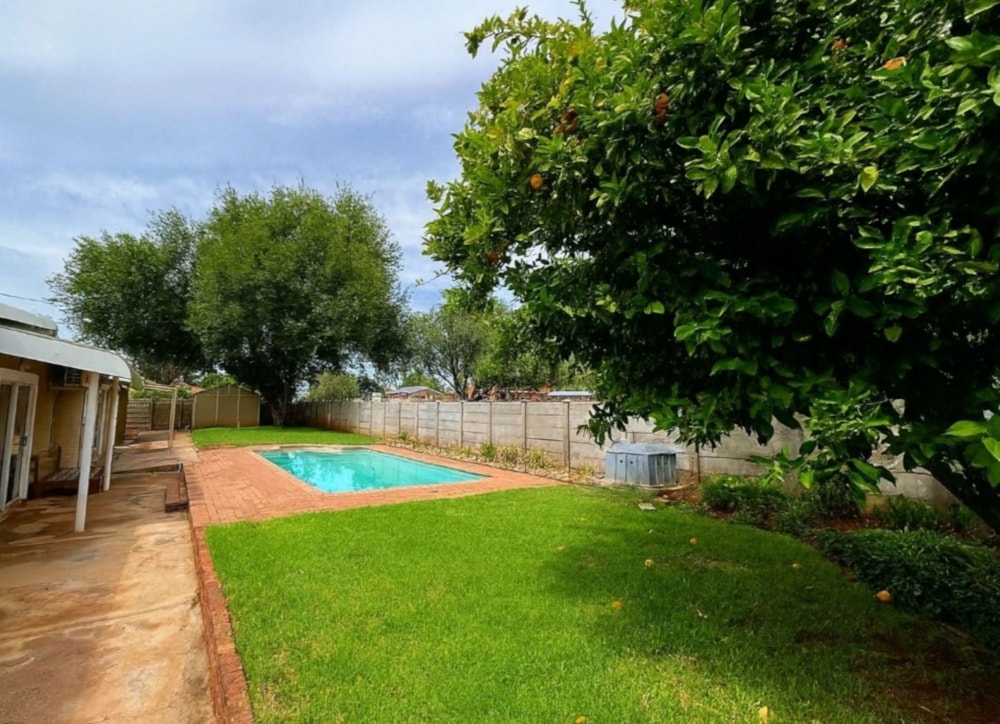 House for sale in Lime Acres - 1RN1716137 House for sale in Lime Acres - 1RN1716137